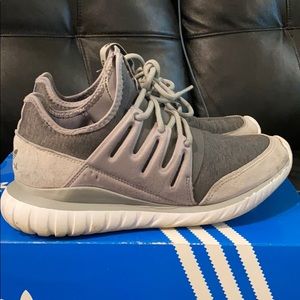 Adidas Tublular Radial